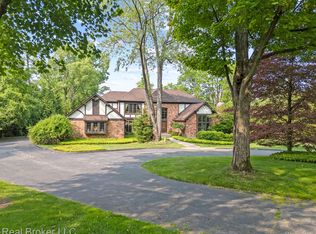 1299 Orchard Ridge Rd, Bloomfield Hills, MI 48304