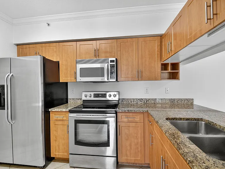 6511 Emerald Dunes Dr #304 — Photo 10