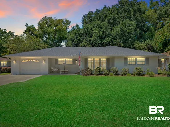 42 Paddock Dr, Fairhope, AL 36532