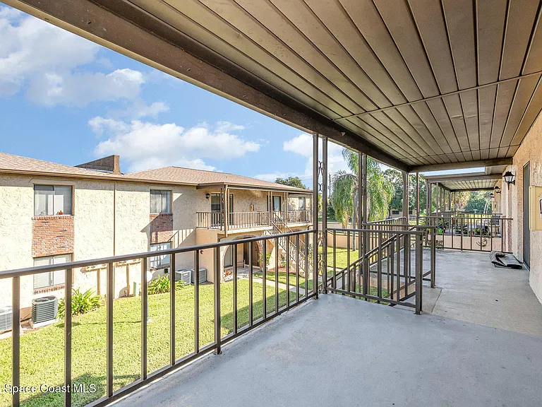 228 San Paulo Cir #1 — Photo 22