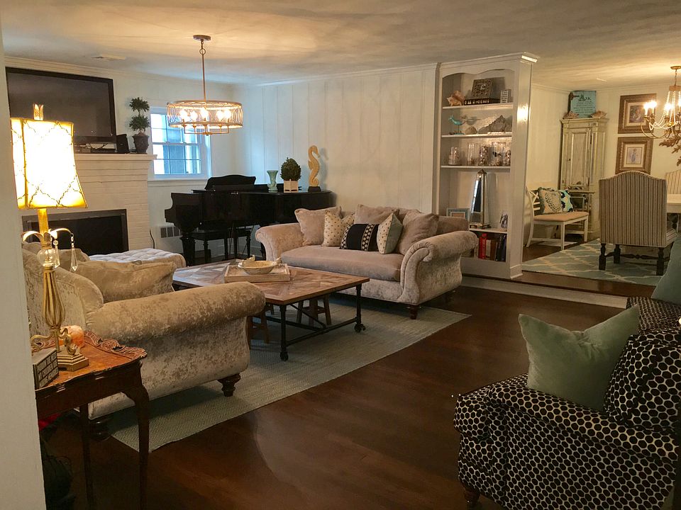 1st image of 405 48th St