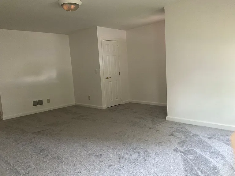 3003 Pennwood Rd — Photo 2