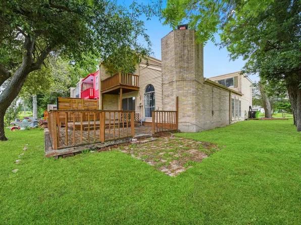 2236 Par Ln, Richmond, TX 77469