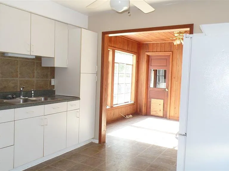 4935 Emerson Ave S — Photo 4