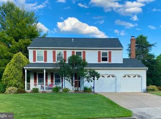 2233 Halter Ln, Reston, VA 20191