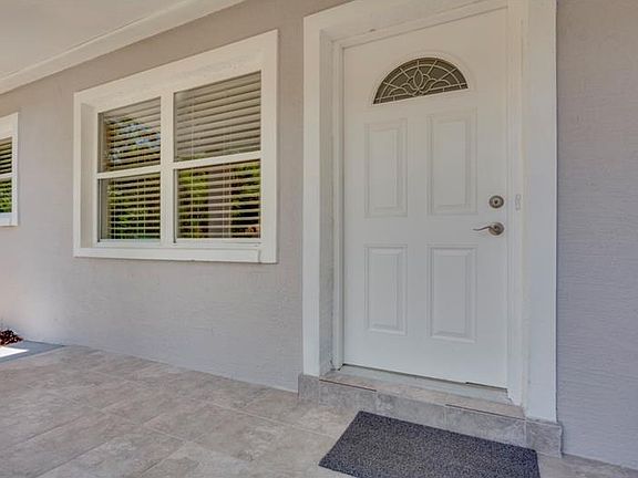 4th image of 3969 Porpoise Dr SE