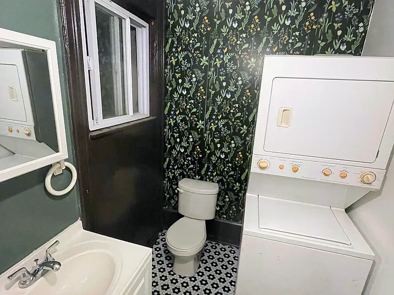 3525 N 16th St #1F — Photo 5