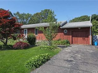 138 Lexington Rd, Shirley, NY 11967