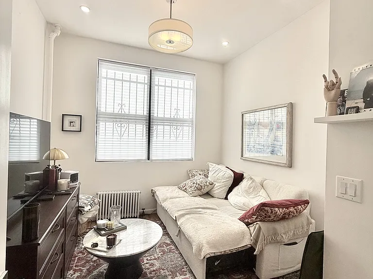199 Bridge St #1 — Photo 1