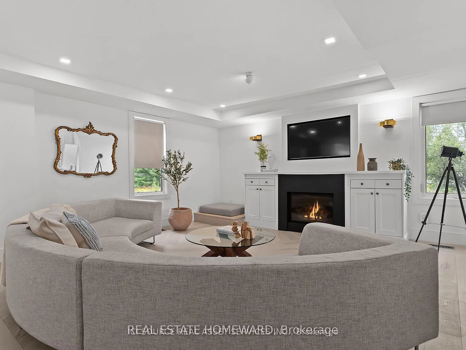 4 bed, $4,449 — Photo 3