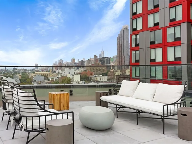 470 Dean St #605 — Photo 11