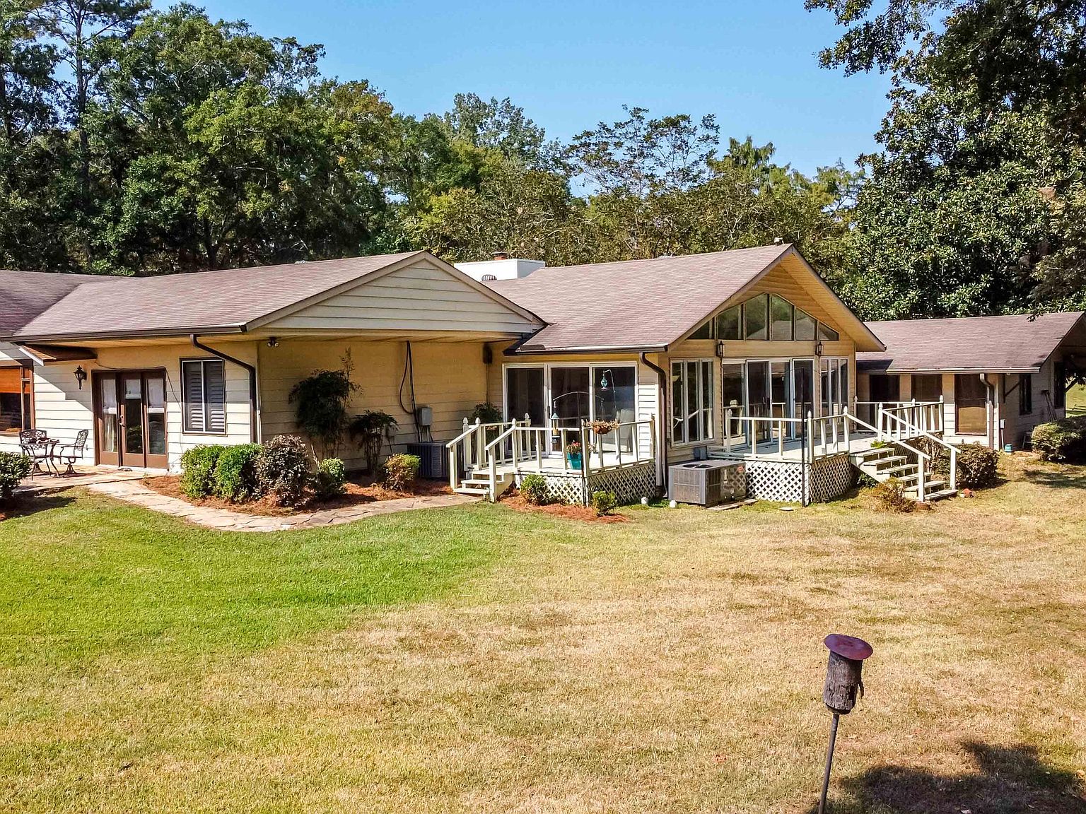 3940 Forest Hill Rd, Jackson, MS 39212 | Zillow
