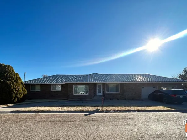846 Emery Ln, Elkhart, KS 67950