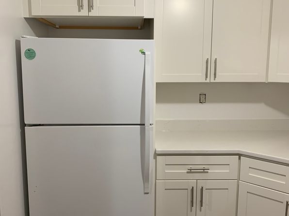 39 Berlin St #1