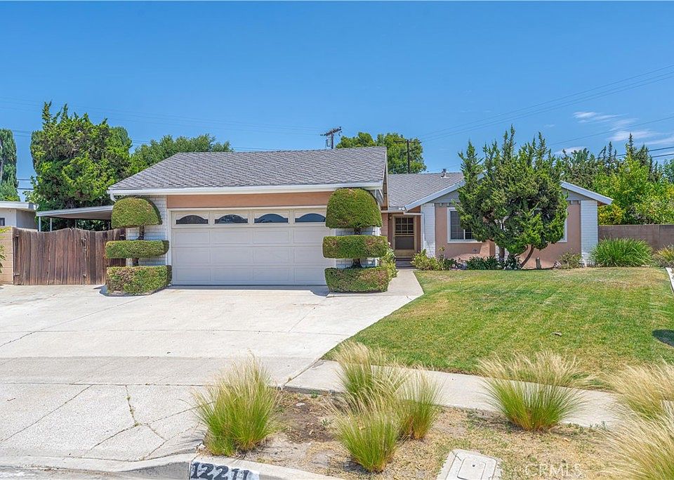 1st image of 12211 Granite Cir