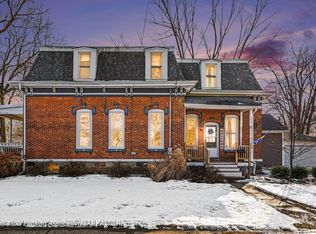 909 N Clinton Ave, Saint Johns, MI 48879