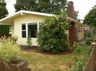 1611 SE 87th Ave, Portland, OR 97216