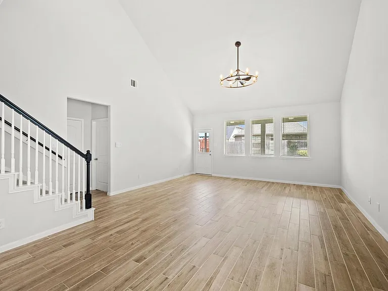 19806 Lone Paddock Cir — Photo 12