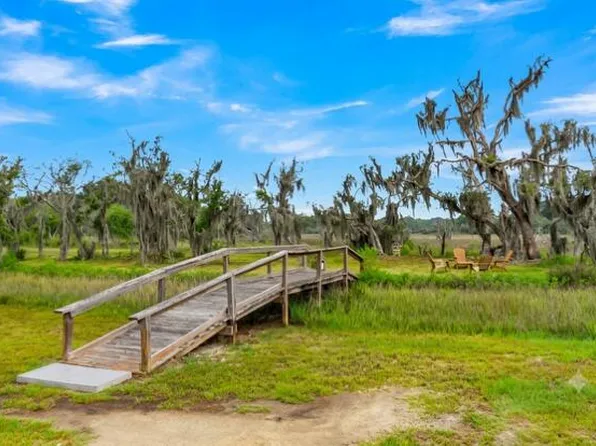 6504 Rozier Rd, Meggett, SC 29449