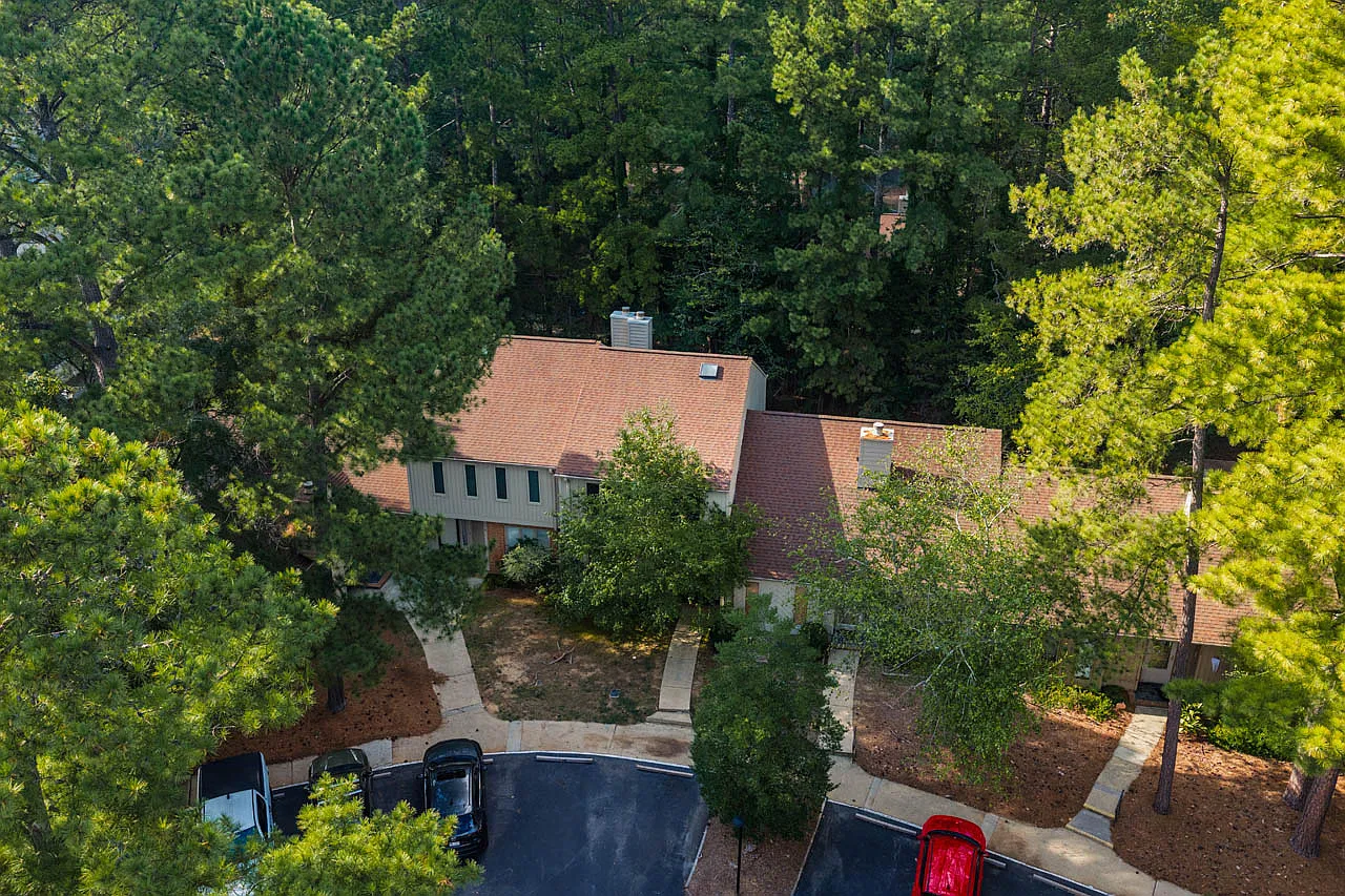 3 bed, 2.5 bath, 1500 sqft, $1,750 — Photo 2