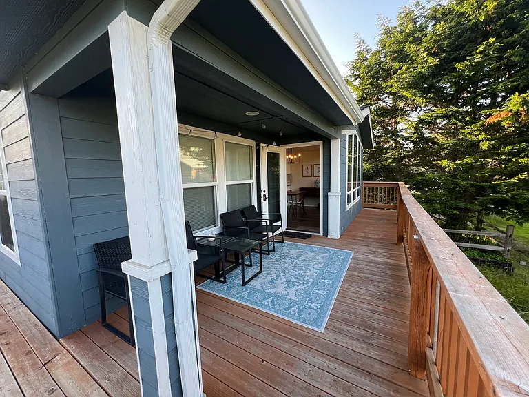 2242 Highway 101 N — Photo 6