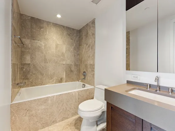 1000 Avenue At Port Imperial image 15 of 29