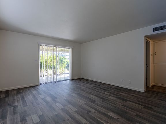 5th image of 1017-1031 E Fairmount Ave #1019