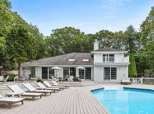 45 Whippoorwill Ln, East Quogue, NY 11942