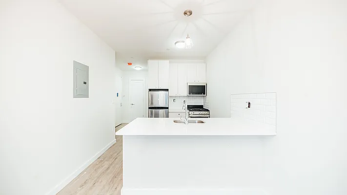 Rented by Nooklyn NYC LLC | media 25