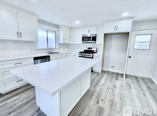 718 Raleigh St, Glendale, CA 91205