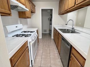 18912 Valley Cir APT 1, Huntington Beach, CA 92646