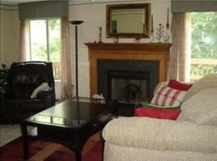 413 Timber Dr, Trafford, PA 15085