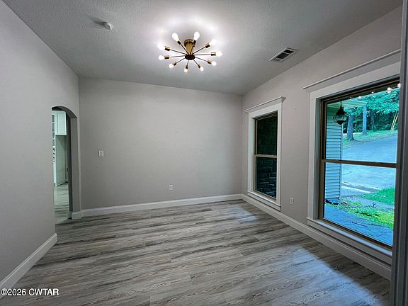 2nd image of 150 Driftwood Rd