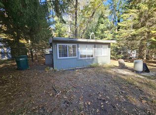 4331 Oak Beach Dr, Harrison, MI 48625