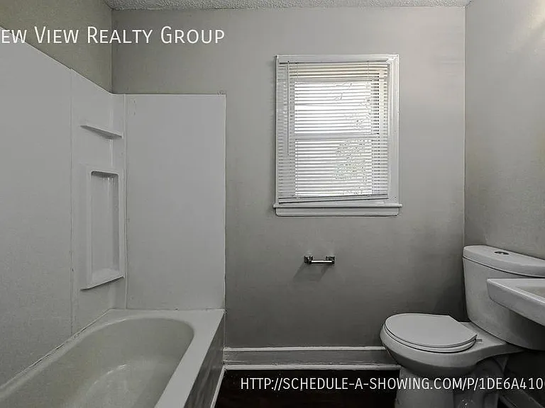 1900 Lasalle St #2 — Photo 8