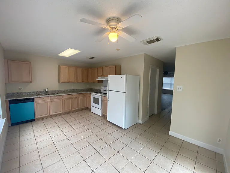 8802 Bridgefield — Photo 7