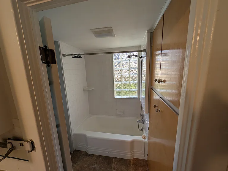 227 Park St — Photo 24