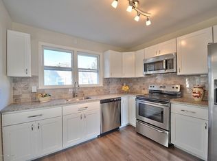 13 Hummingbird Ln, Manchester Township, NJ 08759