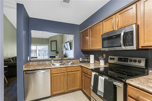 2 bed, 2.0 bath, 1060 sqft, $1,500 — Photo 4