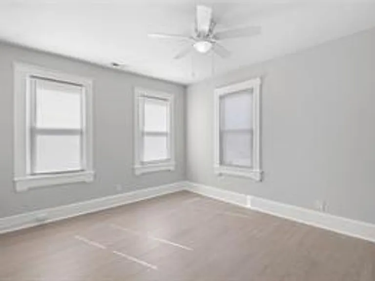 653 29th St #B — Photo 15
