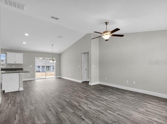 4th image of 25 Locust Loop Ln