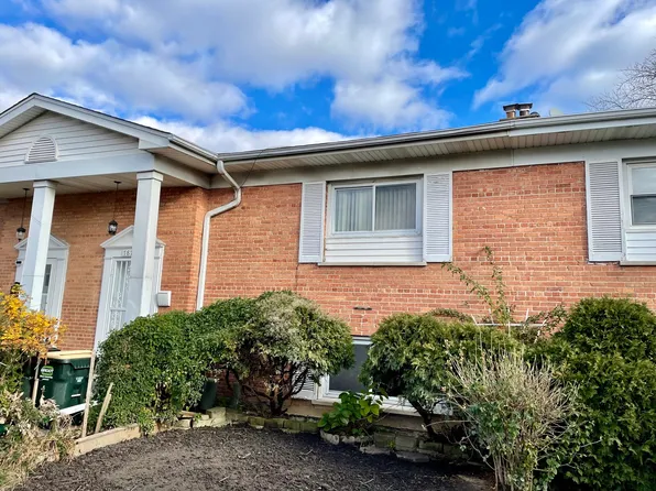 7873 N Nordica Ave, Niles, IL 60714