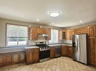 32-63 45th St #1R, Astoria, NY 11103