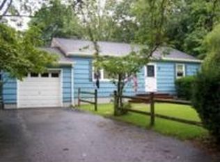 18 Douglas St, Miller Place, NY 11764