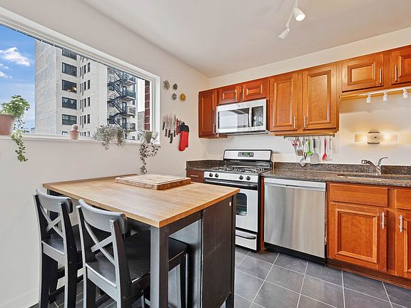 5th image of 5400 S Hyde Park Blvd #B-1