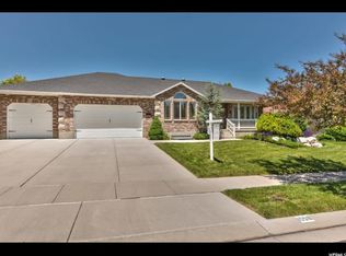 1058 W Trimble Creek Dr, West Jordan, UT 84088