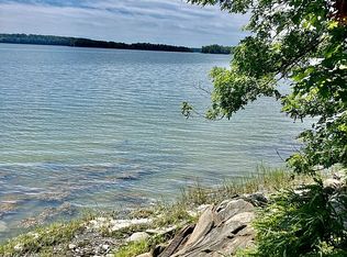 707 Mere Point Rd, Brunswick, ME 04011