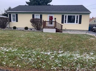 5 Lake Rd, Albany, NY 12205