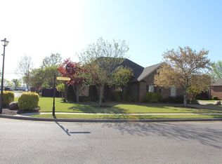 25215 Queensbury Dr, Athens, AL 35613