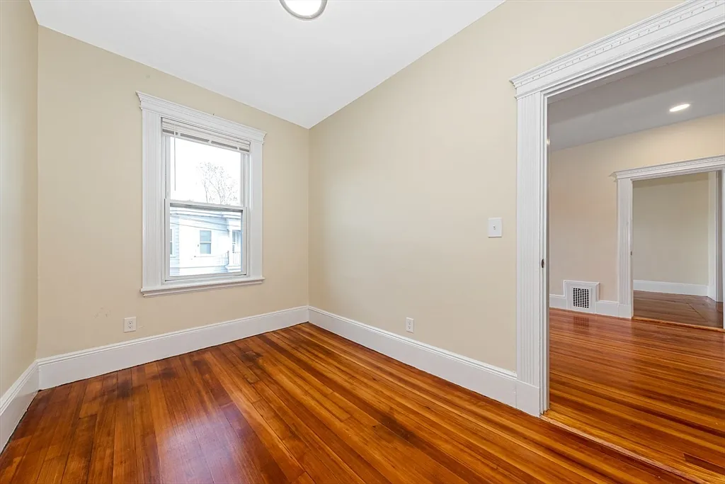 Building Photo - 43 Brackett St #3